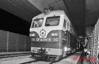 平潭海峽公鐵兩用大橋順利通過(guò)靜載試驗(yàn)