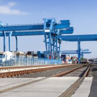 重慶起重機(jī)-門(mén)式起重機(jī)銷(xiāo)售安裝