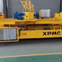 輕型伸縮吊具及偏轉(zhuǎn)上架