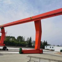 寧波起重機-單梁電動門式起重機帶外懸