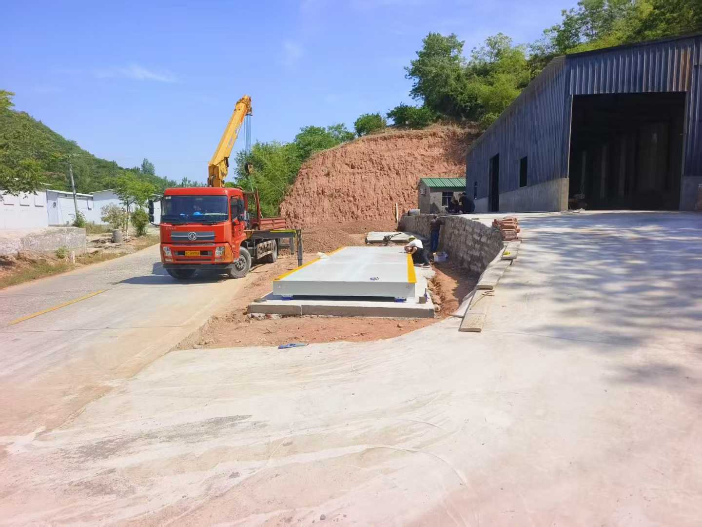 十堰100T全電子汽車衡調(diào)試